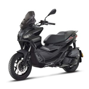 Schwarzes Motorrad mit Windschutzscheibe Ein schwarzes Motorrad mit einer Windschutzscheibe und einem Sitz. Es hat ein modernes Design.