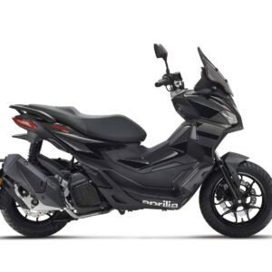 Schwarzes Motorroller Seitenansicht Ein schwarzer Motorroller, Seitenansicht. Modernes Design.