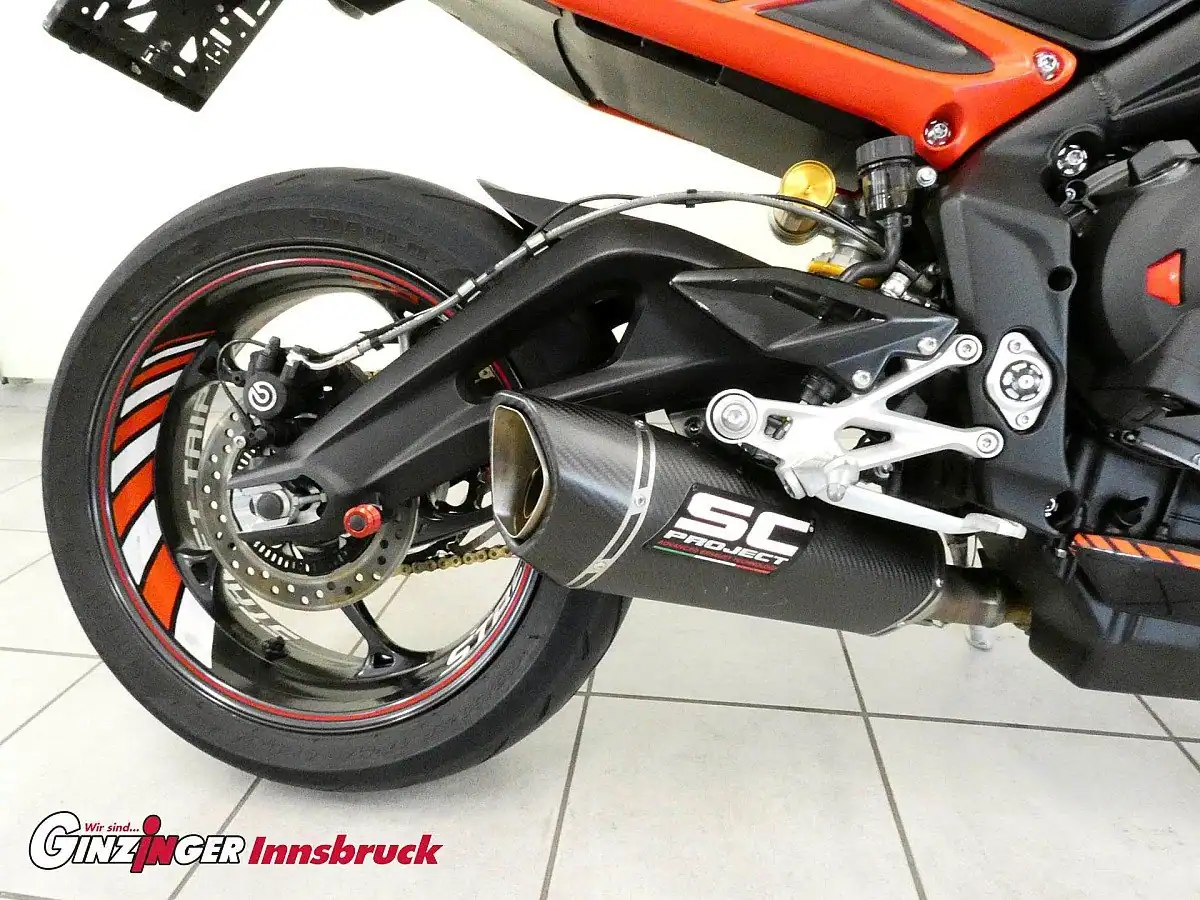 g-000344-g_W3440748_8-triumph-street-triple-765-rs-finanzierung-moeglich-639067249796175100