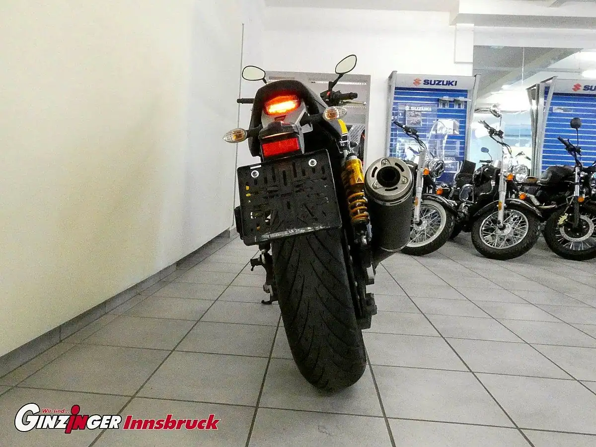 g-000344-g_W3440763_4-yamaha-xjr-1300-60th-edition-639067249993205110