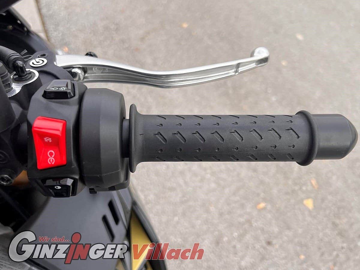 g-000344-g_W3442757_13-aprilia-tuono-v4-1100-factory-vorfuehrmotorrad-639067250472805210