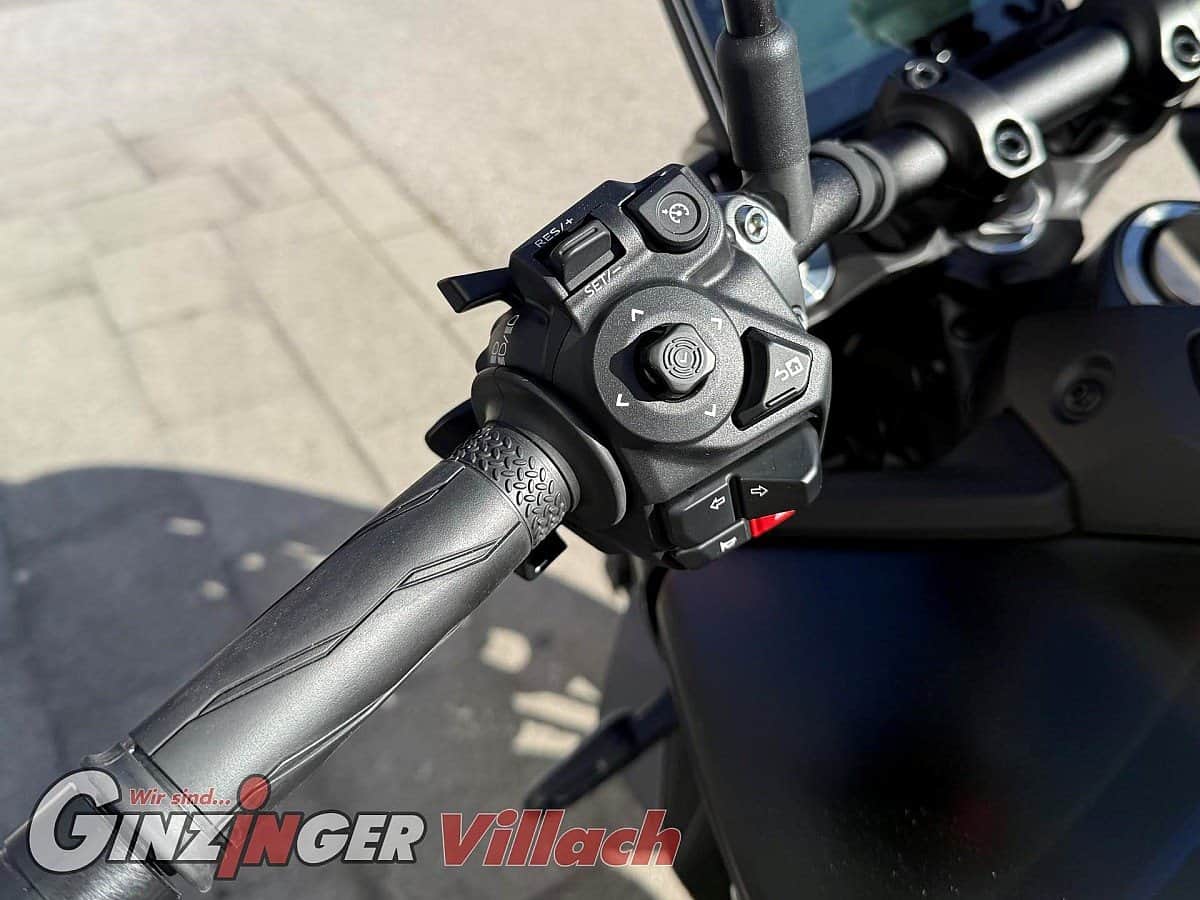 g-000344-g_W3442791_10-yamaha-mt-09-y-amt-vorfuehrmotorrad-639067250985106090