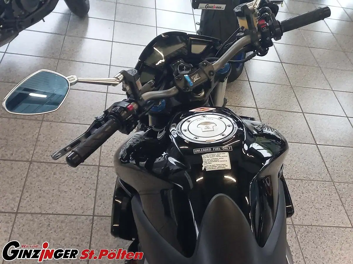 g-000346-g_W3466827_5-honda-cb1000-hornet-639067249877575180