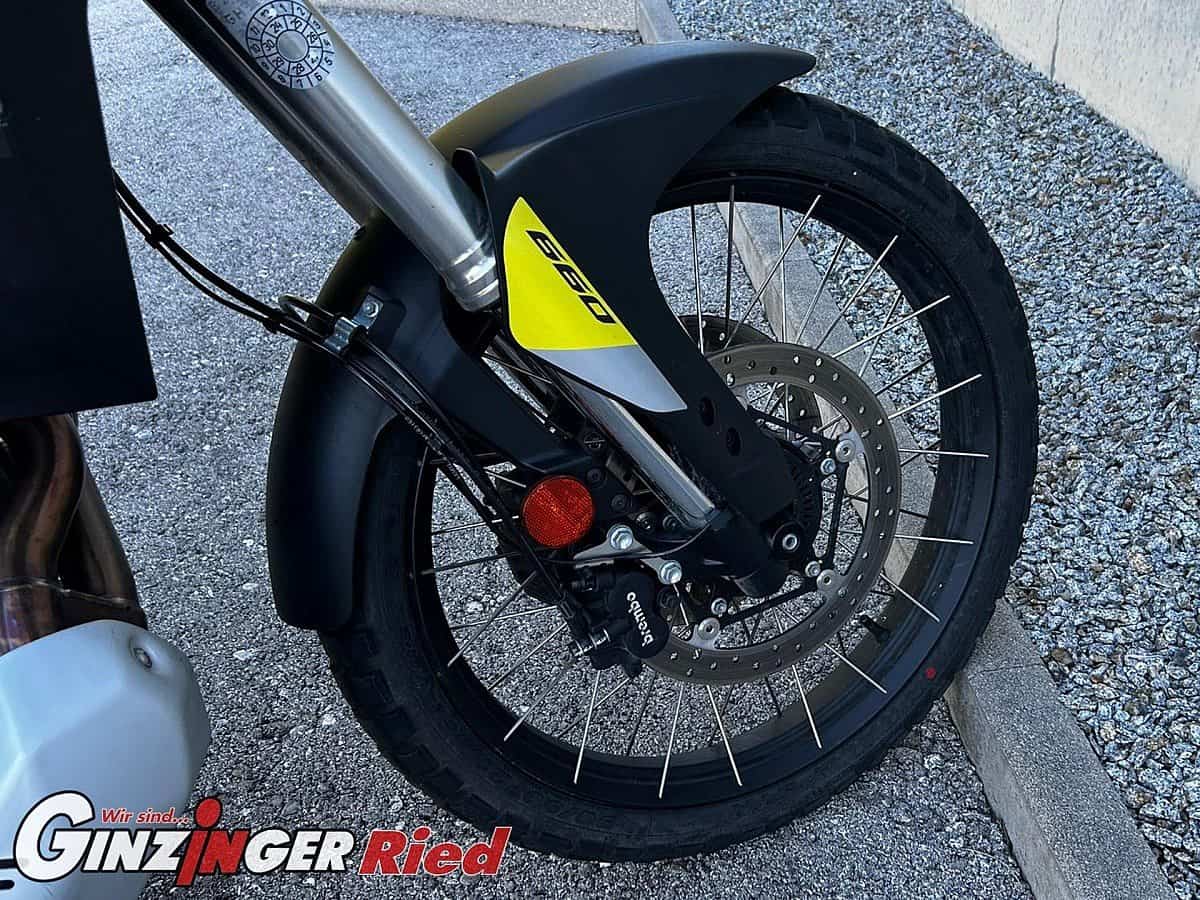 g-000346-g_W3466998_12-aprilia-tuareg-660-vorfuehrfahrzeug-639067252423554870