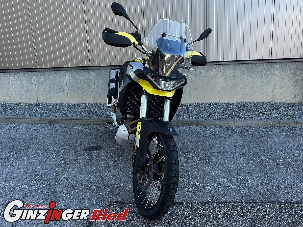 g-000346-g_W3466998_5-aprilia-tuareg-660-vorfuehrfahrzeug-639067252414185300