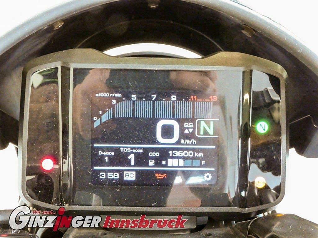 g-000344-g_W3440738_11-yamaha-xsr900-639182167672227690