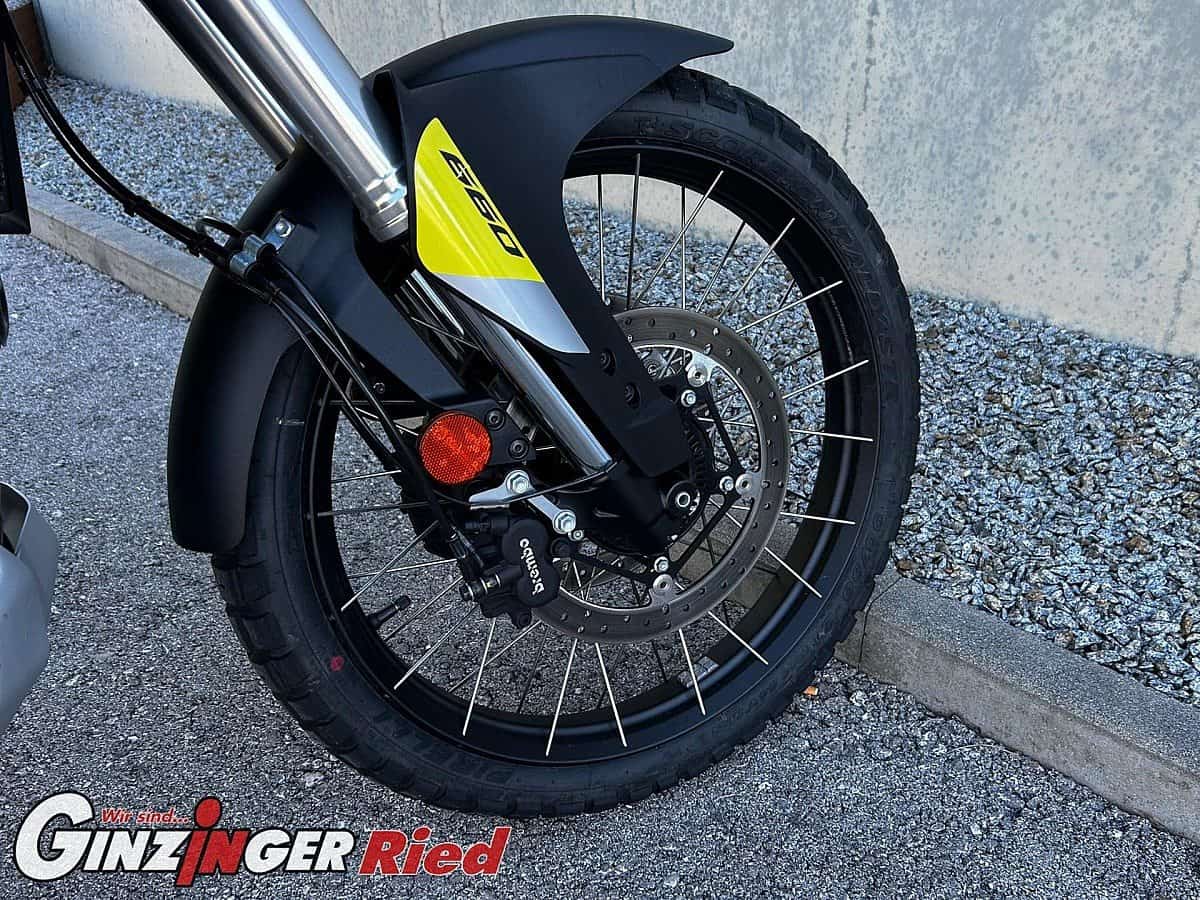 g-000346-g_W3466999_11-aprilia-tuareg-660-vorfuehrfahrzeug-639170075273891100
