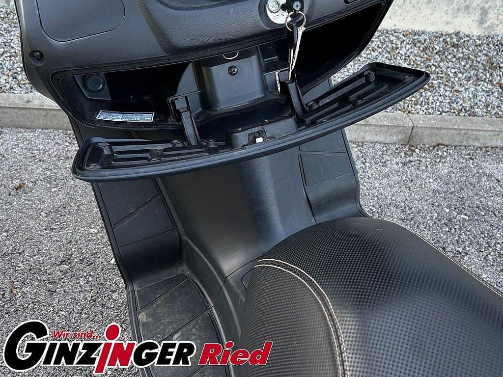 g-000346-g_W3466967_8-suzuki-burgman-125-erstbesitz-639194302170611440