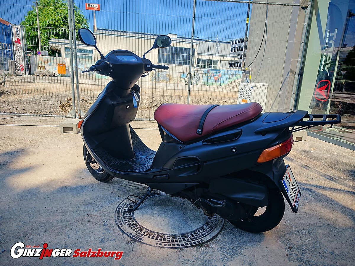 g-000354-g_W3544389_2-suzuki-an-125-sehr-leicht-639206356559720880