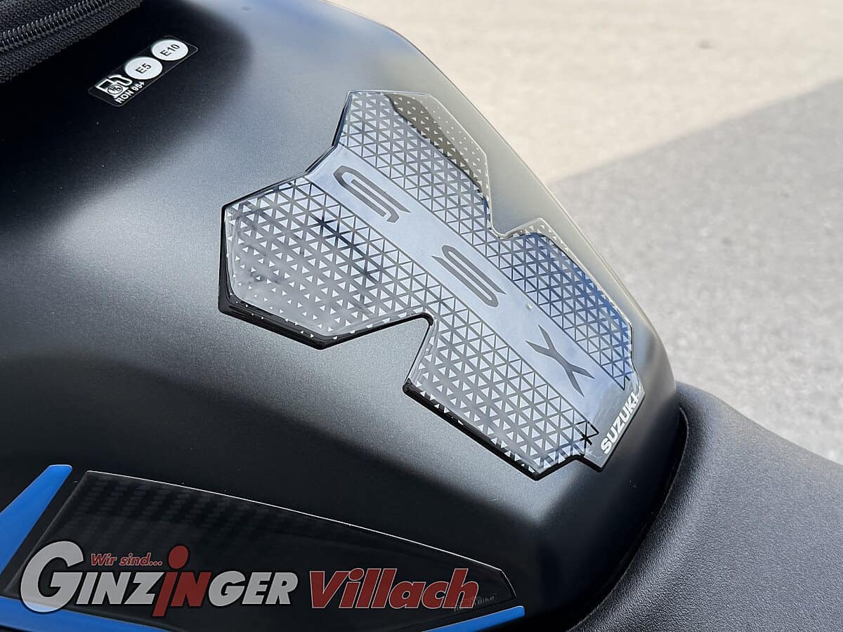 g-000356-g_W3568616_9-suzuki-gsx-8s-639190717718588670