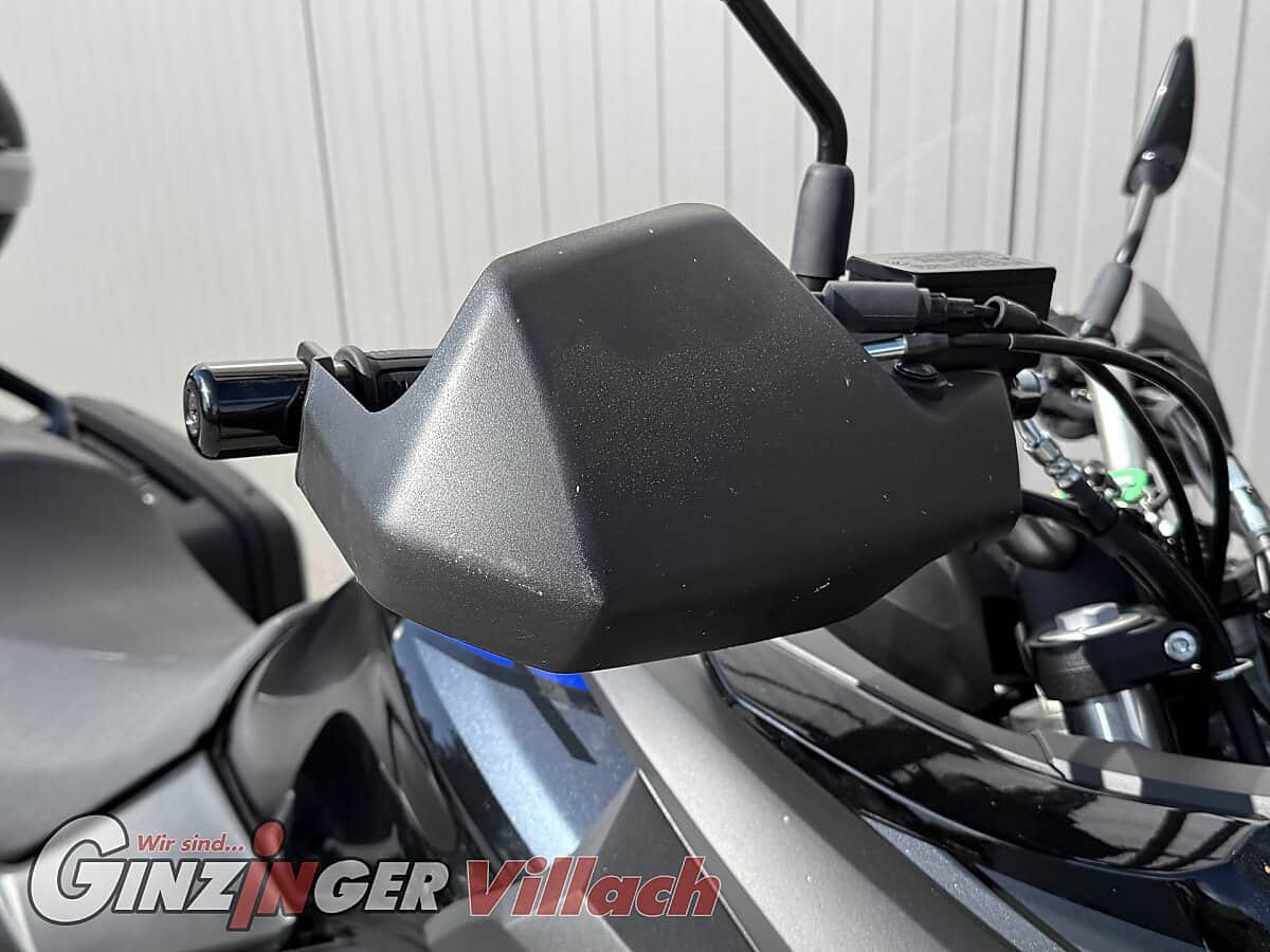 g-000356-g_W3569638_11-suzuki-v-strom-650xt-abs-639191993798200930