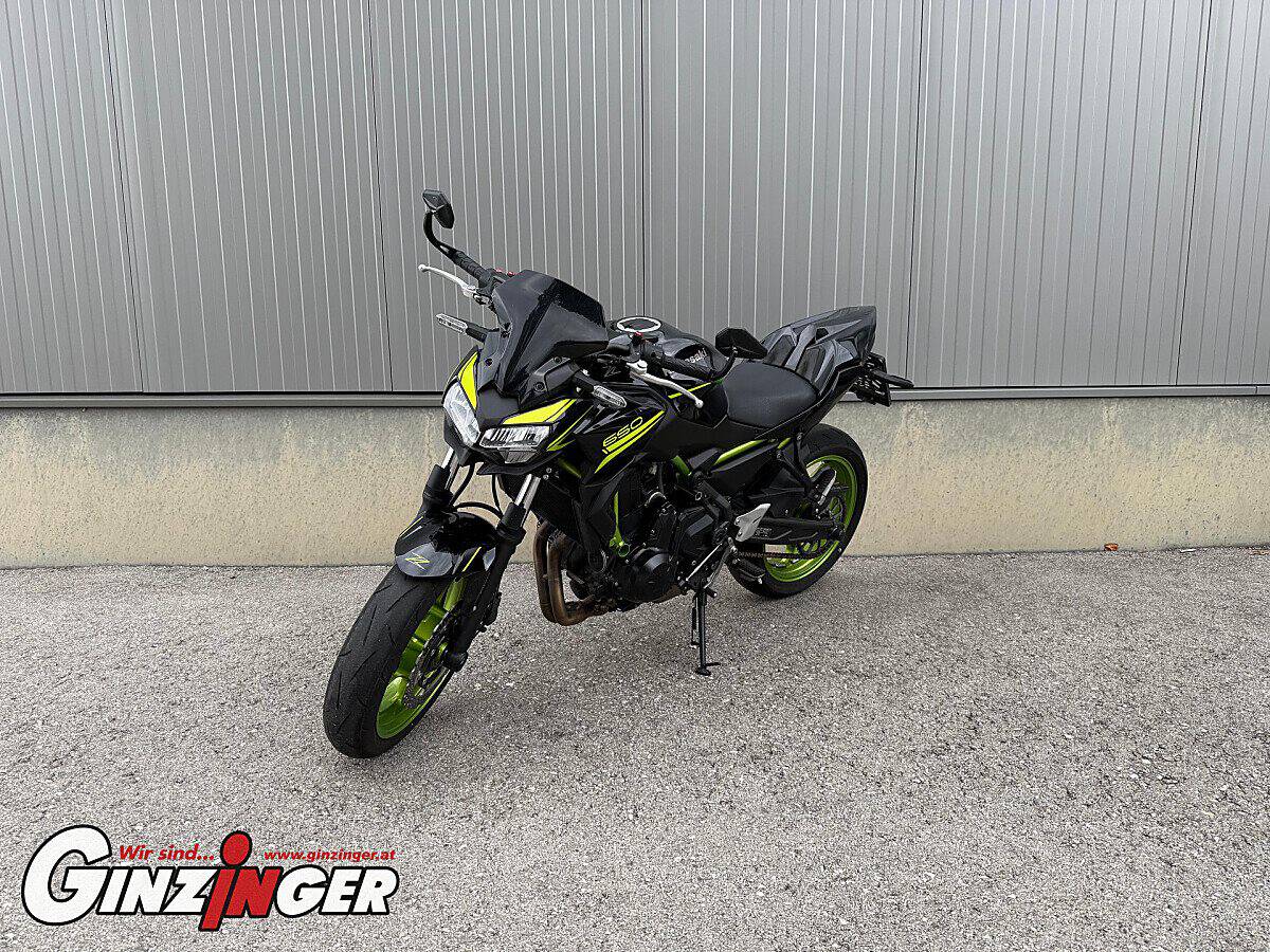 Kawasaki-Z650-