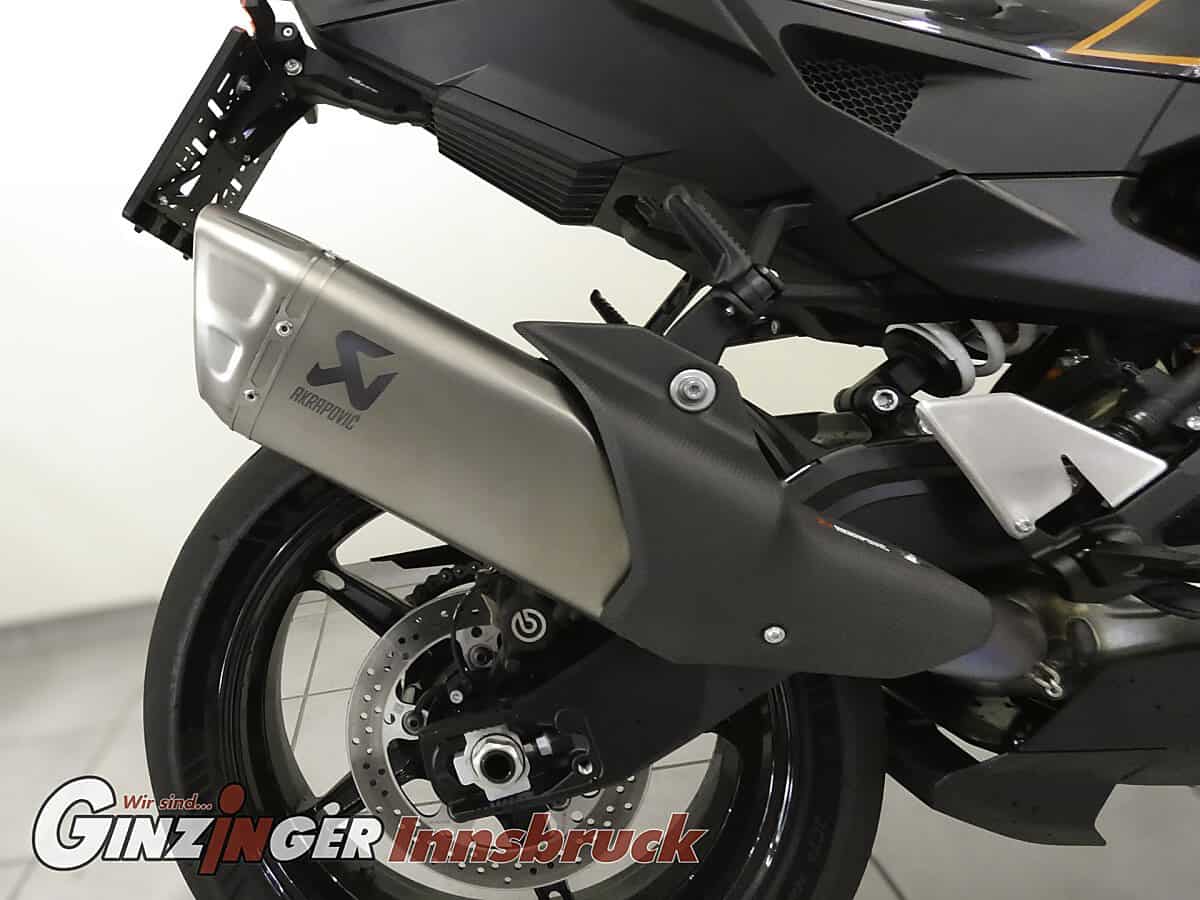g-000357-g_W3572689_10-ktm-990-rc-r-639197174730823590