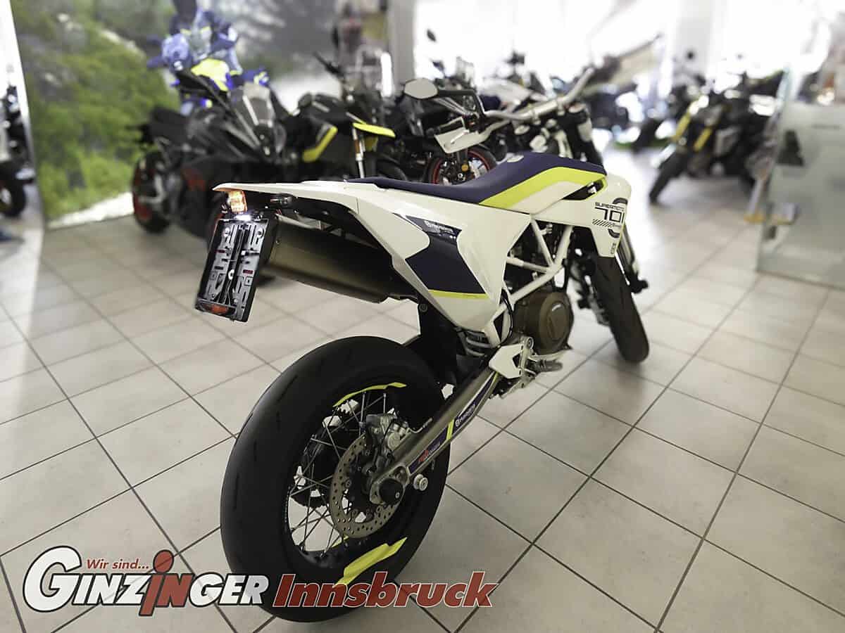 g-000357-g_W3573495_7-husqvarna-701-supermoto-639198038503014290
