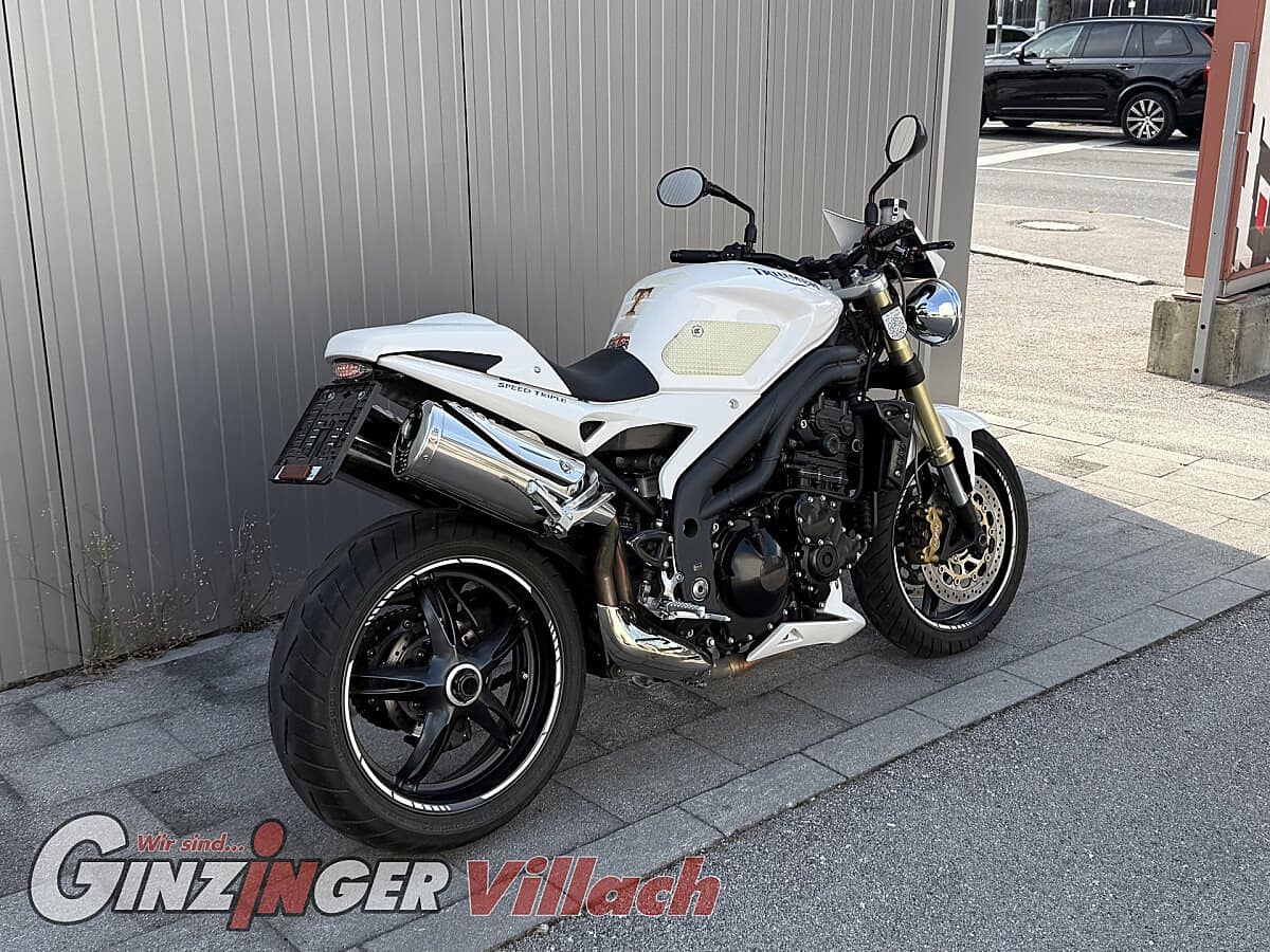 g-000358-g_W3584213_4-triumph-speed-triple-1050-639216643295771850