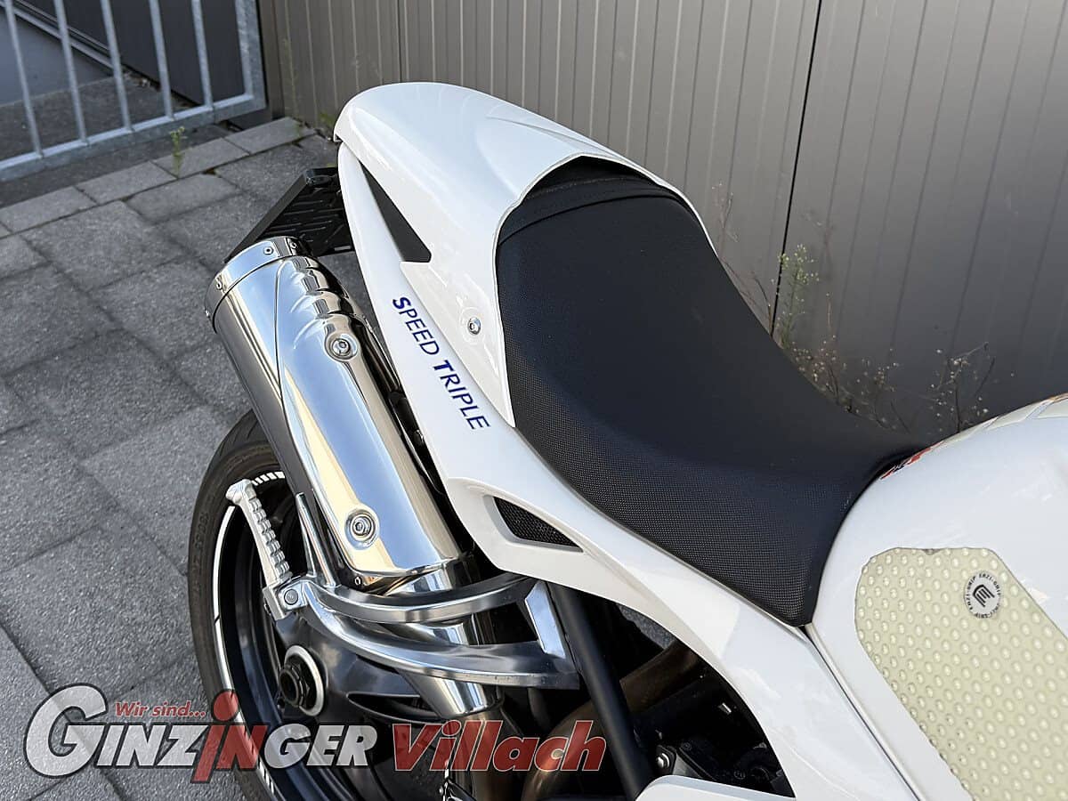 g-000358-g_W3584213_6-triumph-speed-triple-1050-639216643299991880