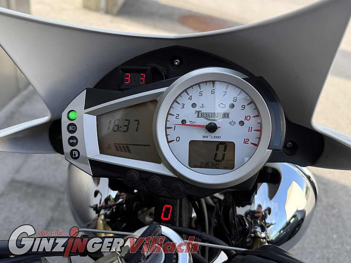 g-000358-g_W3584213_9-triumph-speed-triple-1050-639216643309621890