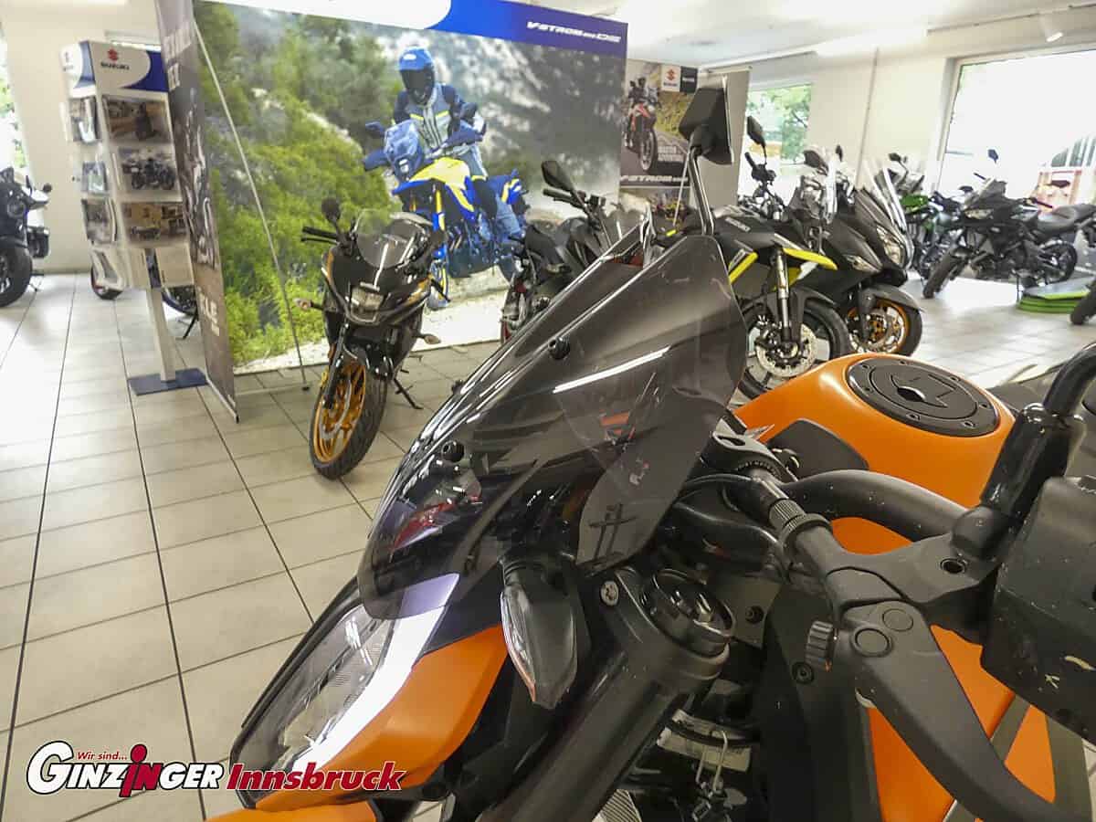 g-000358-g_W3584423_12-ktm-duke-890-639217050836604040