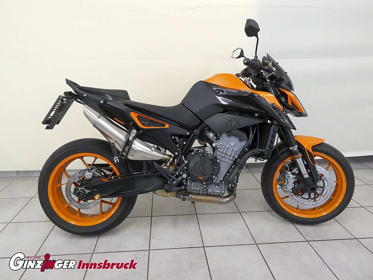 g-000358-g_W3584423_3-ktm-duke-890-639217050827803720