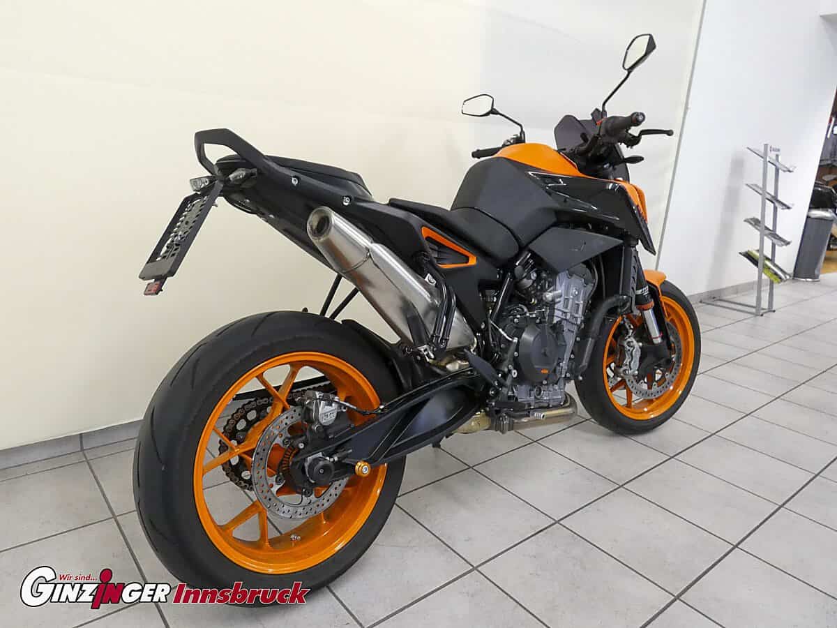 g-000358-g_W3584423_5-ktm-duke-890-639217050829703740