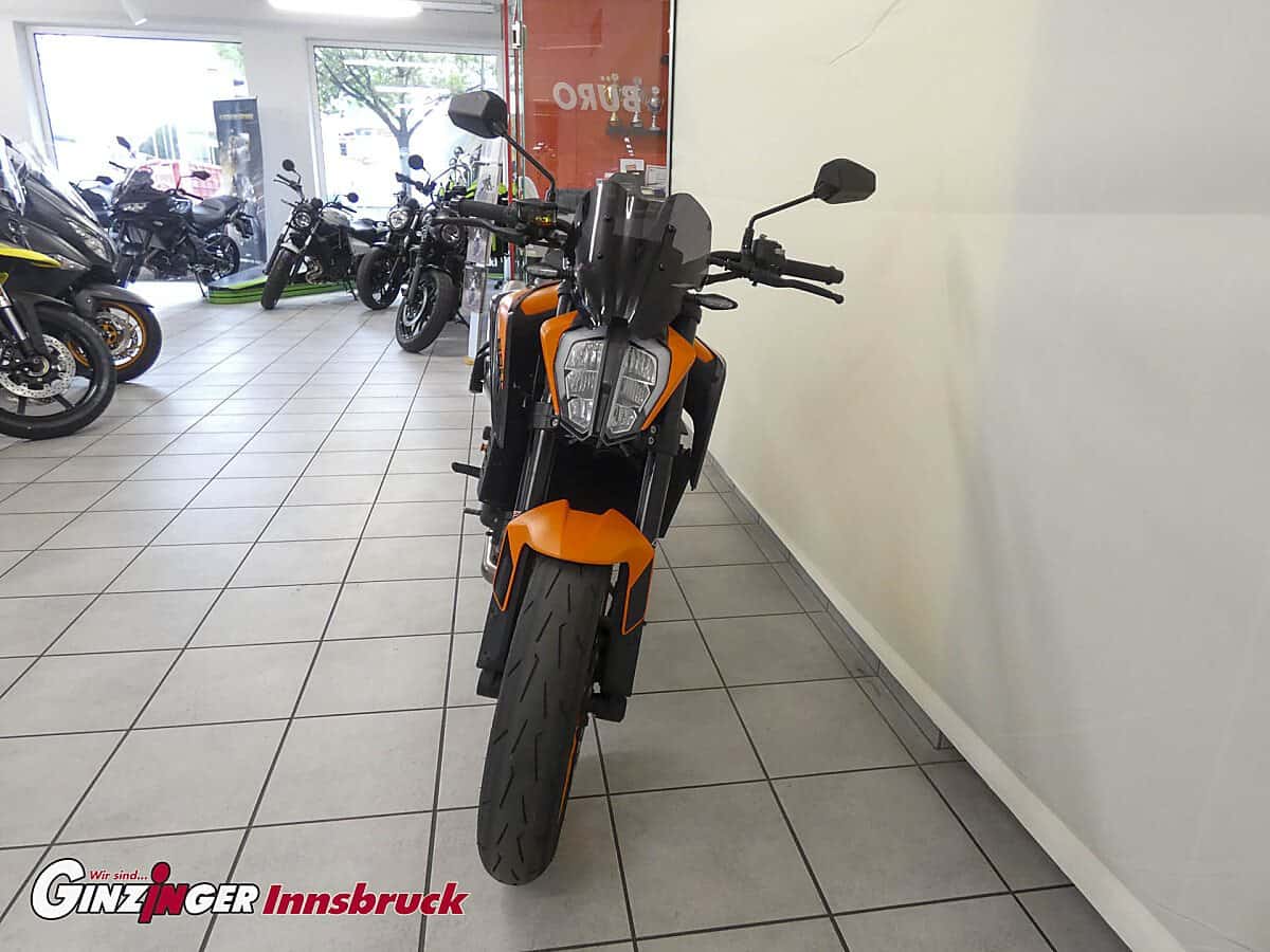 g-000358-g_W3584423_7-ktm-duke-890-639217050831523890