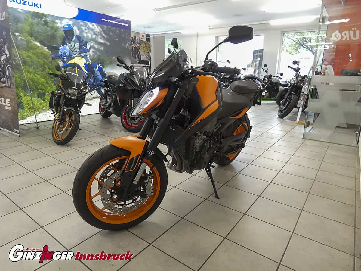 g-000358-g_W3584423_9-ktm-duke-890-639217050833463960