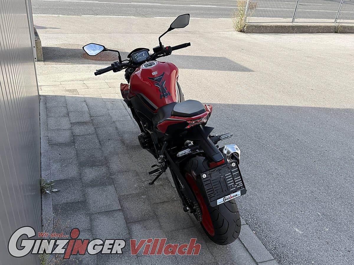 g-000358-g_W3584426_8-kawasaki-z-900-50th-anniversary-639217053109883710