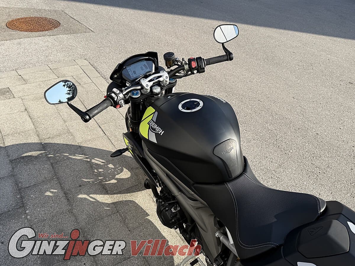 g-000358-g_W3586723_10-triumph-speed-triple-rs-1050-639221367667716320