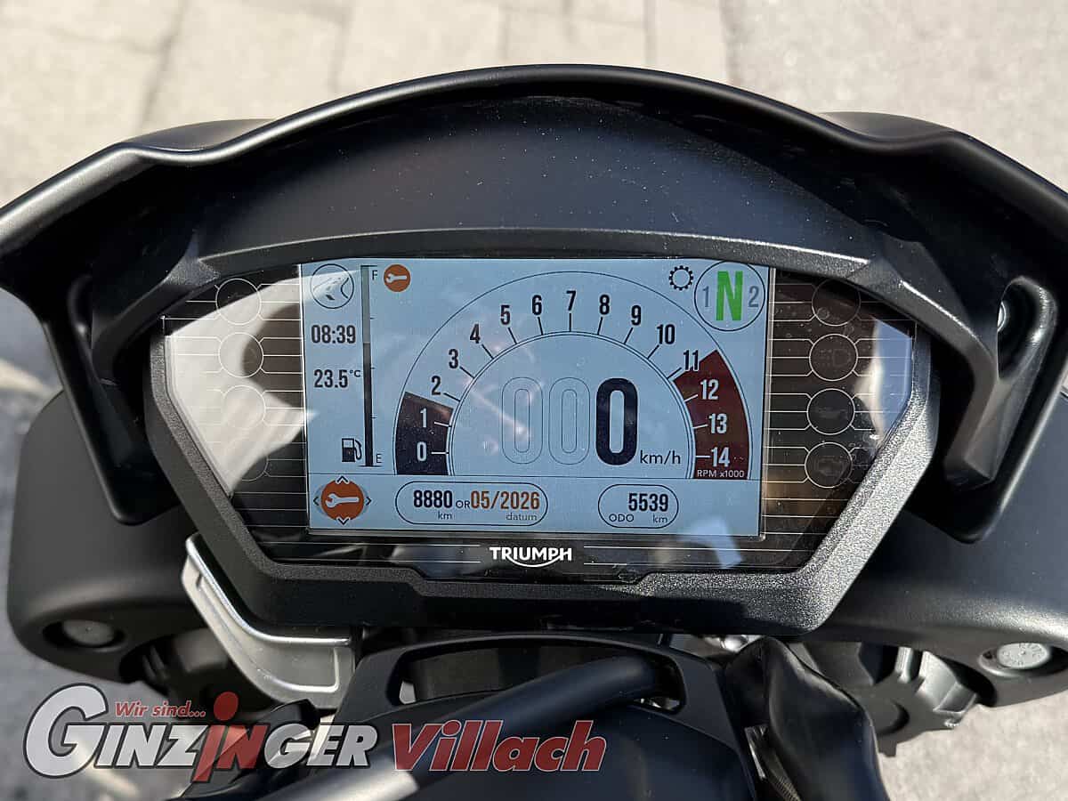 g-000358-g_W3586723_15-triumph-speed-triple-rs-1050-639221367672946400