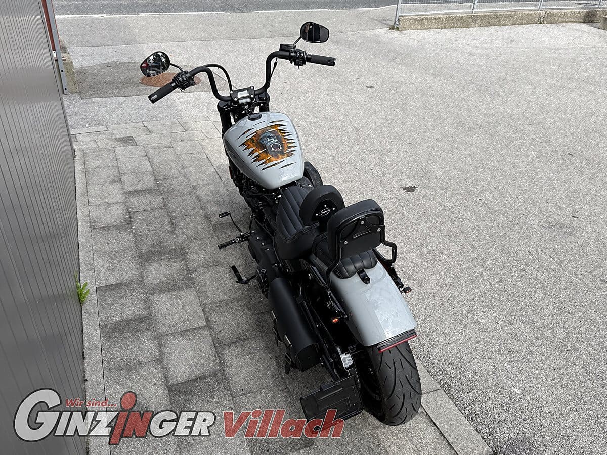 Softail Street Bob 114 FXBBS – Bild 6