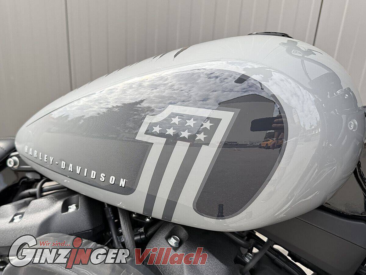 Softail Street Bob 114 FXBBS – Bild 9